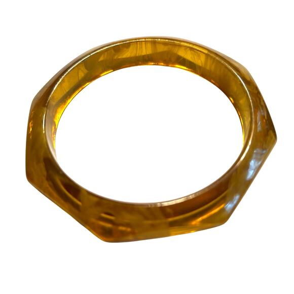 Vintage Prystal Bakelite bangle bracelet apple juice cream swirl 8-side Art Deco - Picture 1 of 4